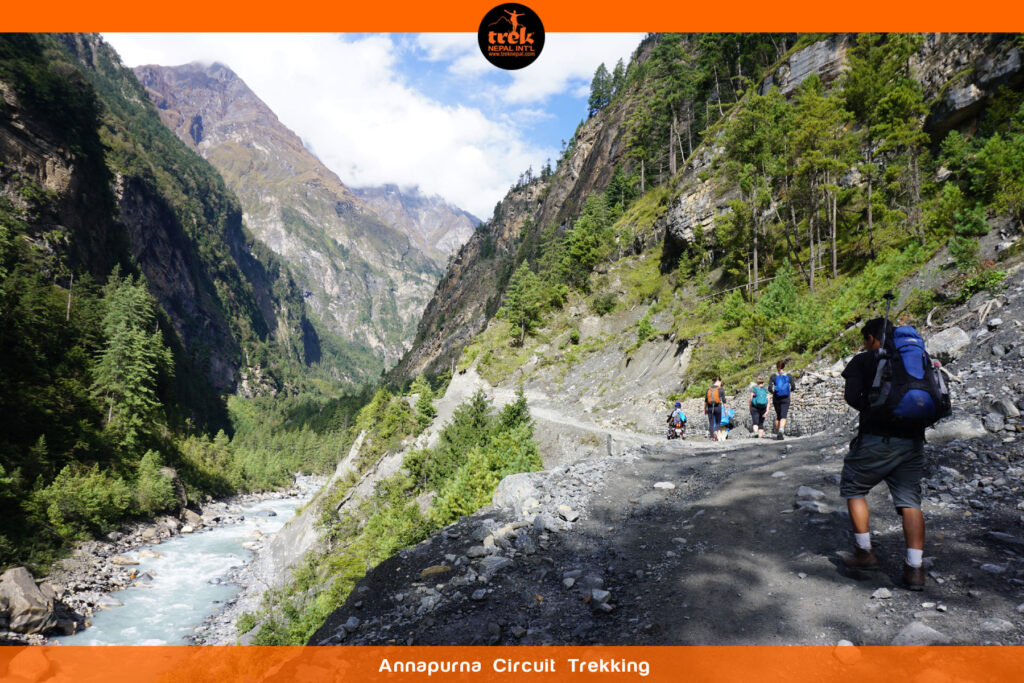 annapurna circuit trekking